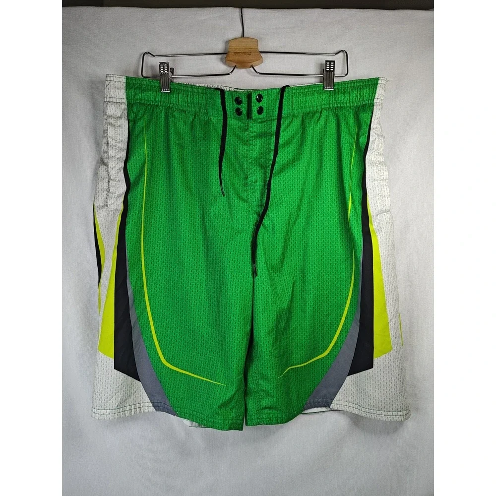 NIKE Swim Shorts Green Men Size Large Intact Lining Green‎ 10